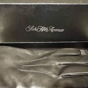 Saks Fifth Avenue Luxurious Black Leather Gloves-XL